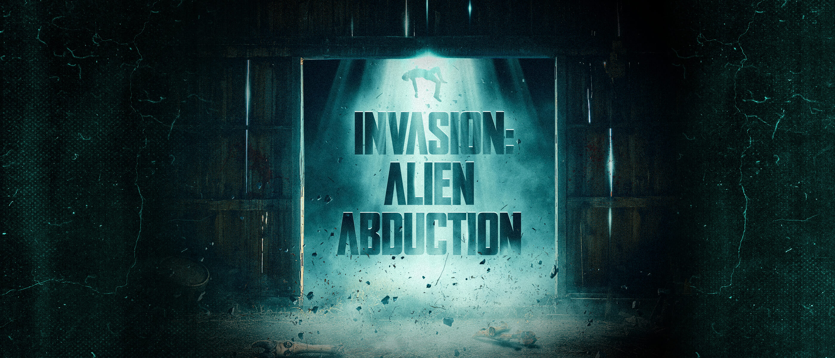 Luz azul ilumina uma porta com o título INVASION: Alien Abduction em uma casa escura.